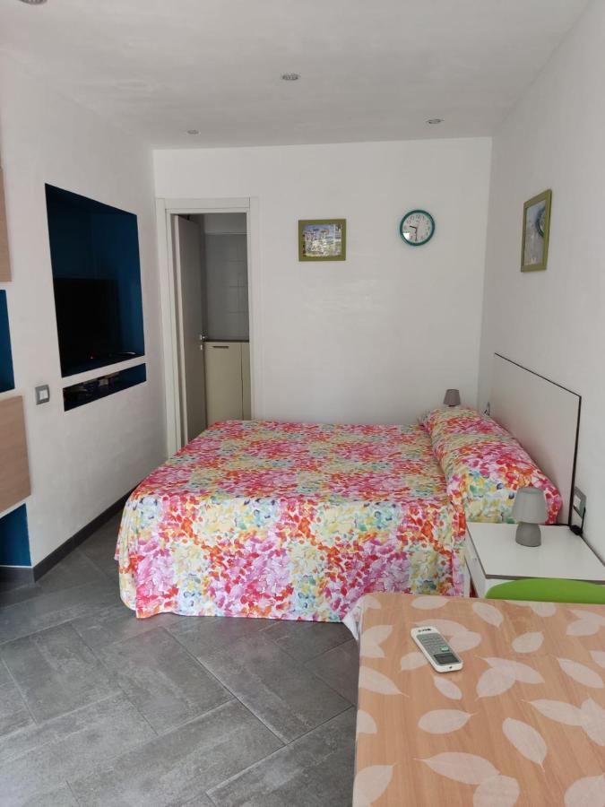 Arco Bianco - Monolocali Apartment Tortoli Bagian luar foto